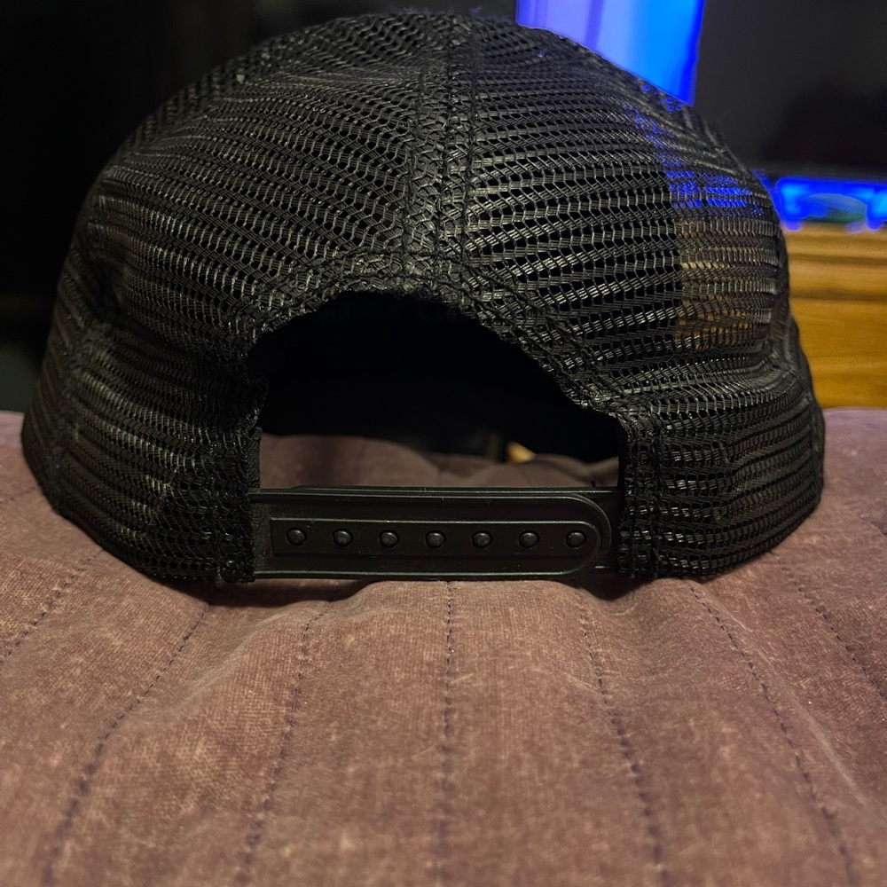 John Deere cotton and mesh SnapBack cap - Picture 7 of 7